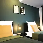 Nalia Homes - Elegant *