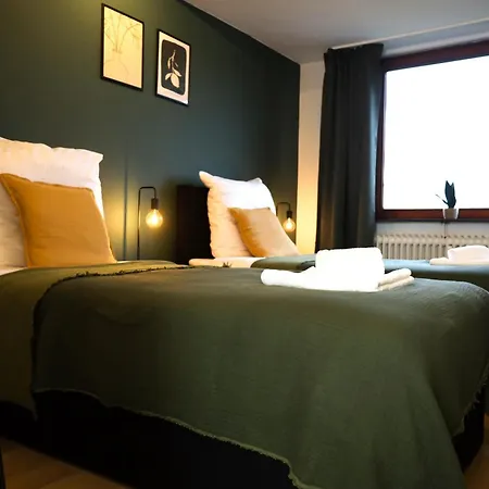 Nalia Homes - Elegant *